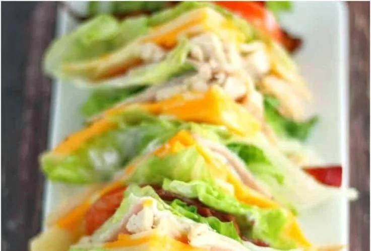 Gluten-free sour cream and chive cracker for low-carb snacks and sandwiches